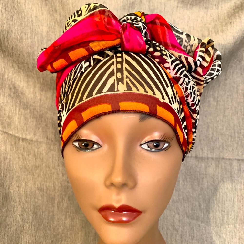 Women’s Scarf to tie on the fun!